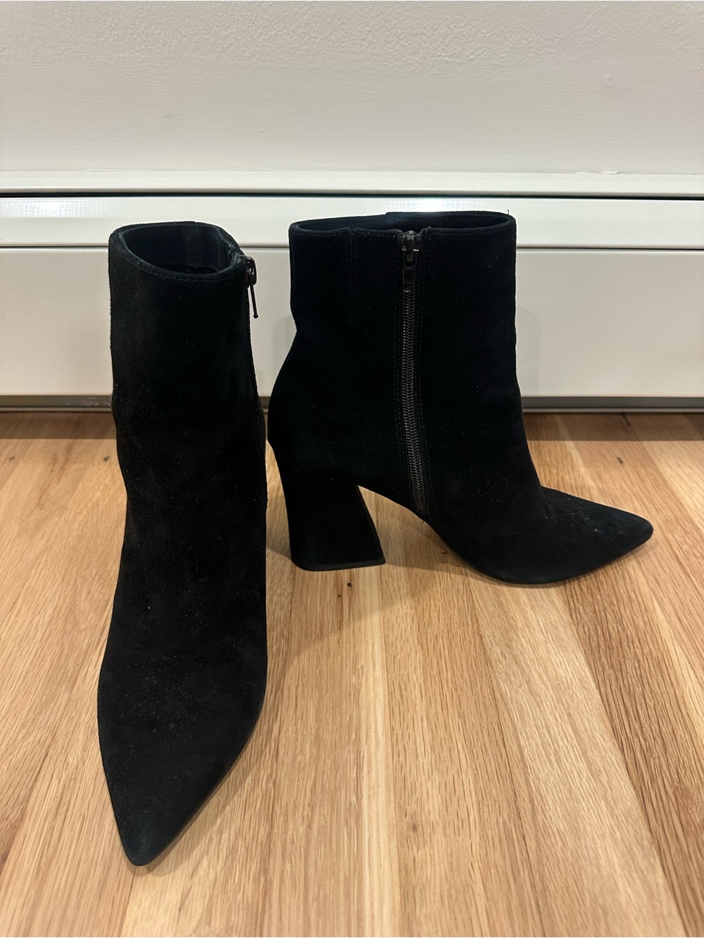 Steve Madden Black Suede Pointed Toe Block Heel Ankle Booties
